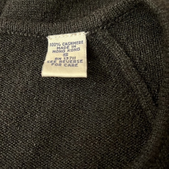 Lord & Taylor Black 100% Two Ply Cashmere Sz S EUC - Picture 7 of 7